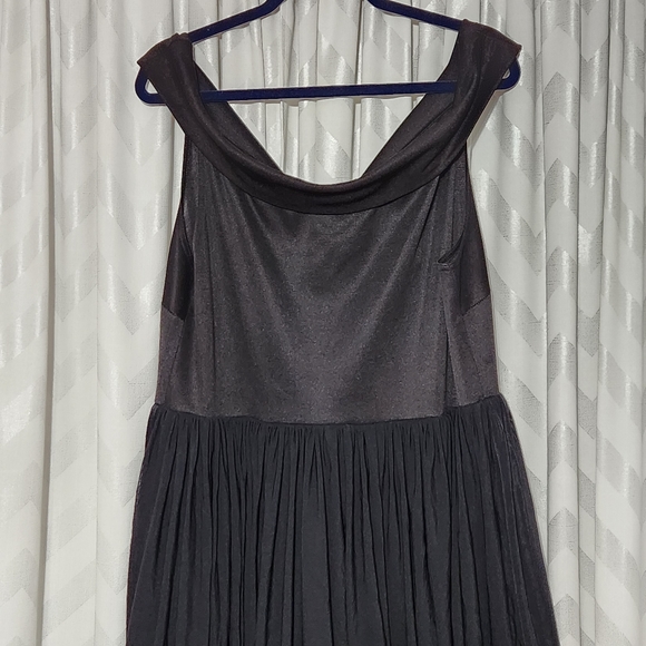 Club L London Tiered Black Dress - Picture 5 of 8